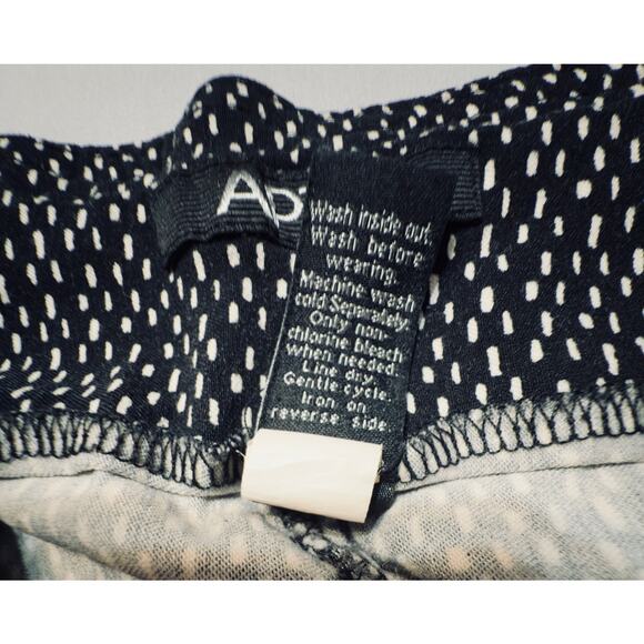 APT.9 Plus Size 22W Black & White Patterned Stretch Capri Pants – Pull-On Style - Picture 7 of 8